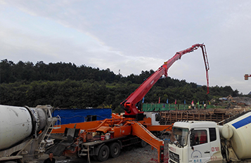 中鐵十八局高速施工， C50，400方